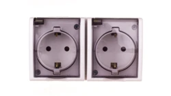 Simon Aquarius Gniazdo hermetyczne podwójne z/u Schuko IP54 z klapką dymną białe AQGSz1-2/11a