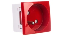 Gniazdo Z Uziemieniem Czerwone 45mmx45mm / 24546