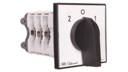 Łącznik krzywkowy 2-0-1 3P 63A z płytką IP65 ŁK 63-72 sieć-agregat 926372