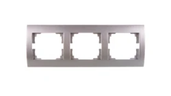 LOGI Ramka potrójna pozioma Srebrny 021480043 25237