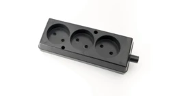 Gniazdo przenośne trzykrotne 16A 2P 250V czarne GN-360