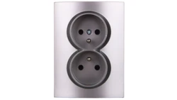 LOGI Gniazdo podwójne 2x2P+Z kompletne z przesłoną styków śrubowe 16A 250V Srebrny 25211