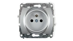 TREND Gniazdo pojedyncze z/u 2P+Z srebrny 5GP-1zp