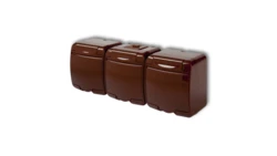 JUNIOR Gniazdo potrójne z/u (klapka brązowa) brązowy 4GHE-3p