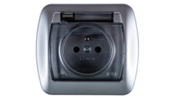 Simon Akord Gniazdo bryzgoszczelne z/u IP44 z klapką dymną aluminium metalizowane AGZ1Be/26a