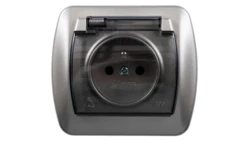 Simon Akord Gniazdo bryzgoszczelne z/u IP44 z klapką dymną satyna metalizowana AGZ1Be/29a