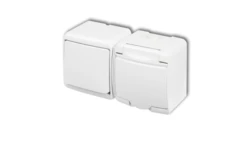 JUNIOR Łącznik jednobiegunowy + gniazdo hermetyczne SCHUKO (klapka w kolorze obudowy) biały WGHH-1s