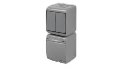 JUNIOR Łącznik świecznikowy + gniazdo hermetyczne (klapka popielata) popielaty 10WGHP-2p