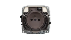 TREND Gniazdo bryzgoszczelne z/u (klapka dymna) beżowy 1GPB-1zdp