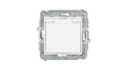 ICON Mechanizm gniazda bryzgoszczelnego z uziemieniem 2P+Z (klapka biała, przesłony torów prądowych) biały IGPB-1zp