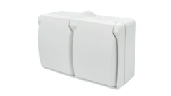 Gniazdo podwójne z uziemieniem natynkowe z klapką Aqua Plus IP54 białe 40225