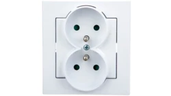 SONATA Gniazdo podwójne z uziemieniem z przesłonami torów prądowych, kompletne z ramką biały mat GP-2RZP/75