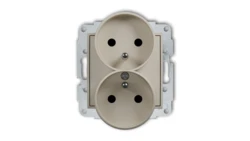ICON Mechanizm gniazda podwójnego do ramki z uziemieniem 2x(2P+Z) (przesłony torów prądowych) taupe 60IGPR-2zp