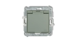 ICON Mechanizm gniazda bryzgoszczelnego z uziemieniem 2P+Z (klapka szałwiowa, przesłony torów prądowych) szałwiowy 61IGPB-1zp